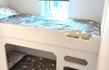 CABIN 8 Pet friendly Family glamping Seaview - Photo 8