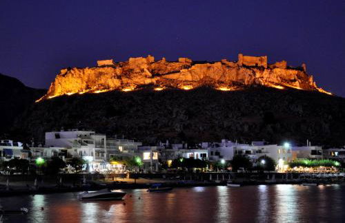 Haraki Mare Studios beach front - Foto 46