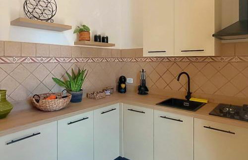 RESIDENZA AURORA - bright spacious House with Garden & outdoor Patio - Ardea - Tor San Lorenzo - Foto 1