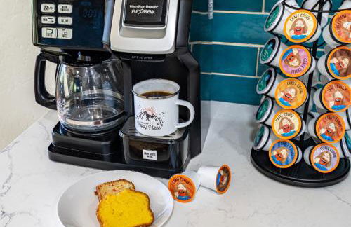 Secluded Mtn Top Family Haven w/Views Spa & Arcade - Photo 21