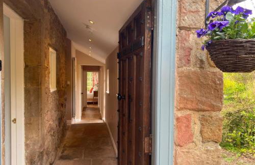 South Lodge with Hot Tub - Foto 8