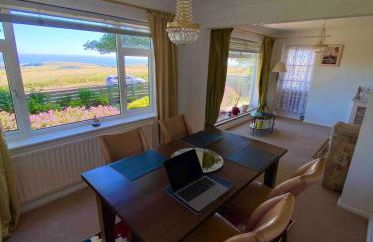 2 Bed Retreat with amazing see view - Foto 3