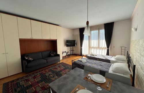 OTB Italia 1 - Luminoso appartamento tra Venezia e Treviso con Terrazza e Posto auto Coperto - Foto 1