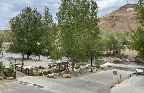 Luxury On the River, Downtown River Balcony STR513 - Photo 31