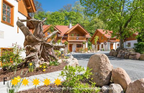 Luxus Ferienhäuser Chalets zum Ilsetal mit Kamin & Sauna in Ilsenburg im Harz - Foto 1