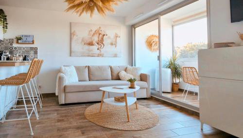 Sable & Pampas - Photo 1