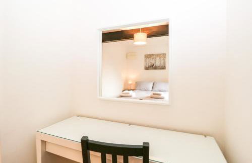 Coach House - Photo 23