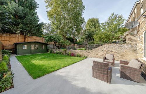 Maida Vale Gem by Little Venice with Stunning Garden - Photo 41