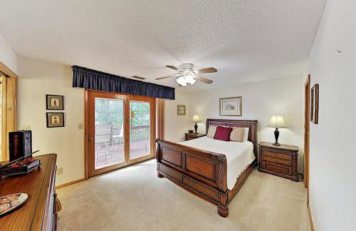 Sunset Retreat - Big Deck, Mountain & Lake Lure Views! - Foto 27