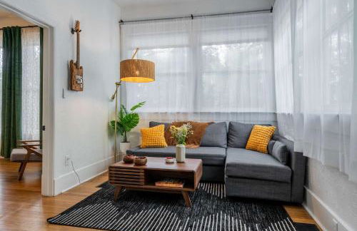 Newly Reno'd Historic Mansion 1 Mile to UF & DT - Photo 15