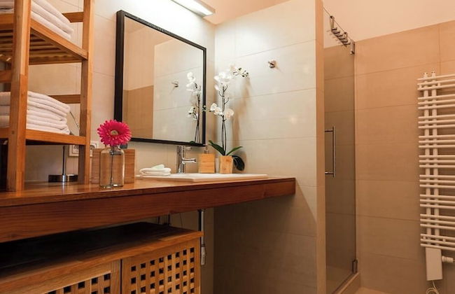 YoHome - Luxury Downtown Apartment - Photo 79