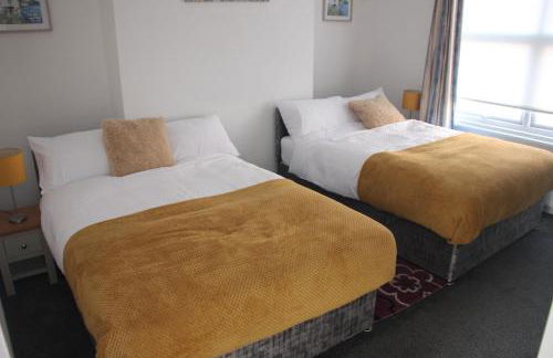 Tastefully furnished and Cosy 2-bedroom house - Foto 9