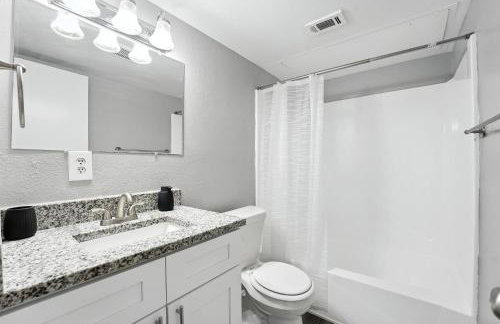 Spacious 2BR Furnished Apartment I Pool - Foto 11