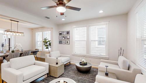 Brand new home with open layout, office, & great location - dog-friendly - Photo 3