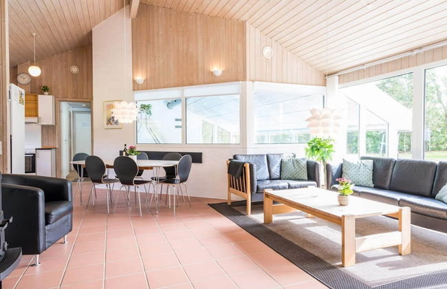 8 Person Holiday Home in Norre Nebel - Photo 19