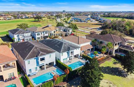 Happiest Home on Earth - Custom Pirate & Nature Bunks 8 King Suites Theater & Pool - Foto 66