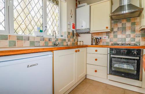 Little Oaklands - Photo 6