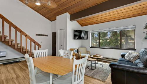 McCall Mountain Getaway - Pet Friendly - Photo 5