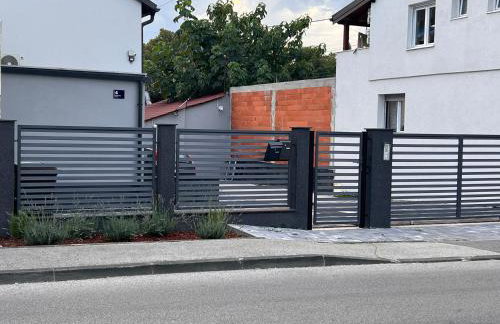 Zagreb Mini Suites - Down Town - Free Private Parking - Foto 12