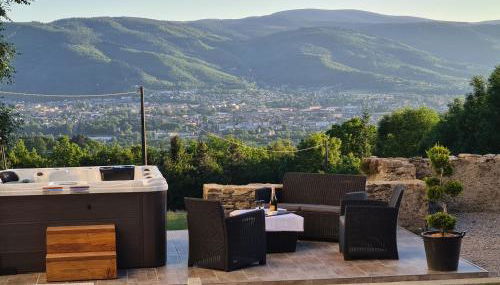 Gîte confortable avec SPA privé et confort moderne - Foto 3, Garden, Garden view