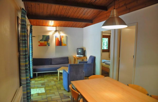 Cozy, Wooden Chalet With a Microwave, Located in a Forest - Foto 12