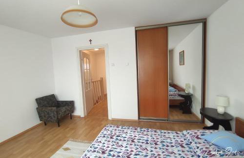 Apartament – 3 pokojowe dwupoziomowe mieszkanie z ogrodem - Foto 12
