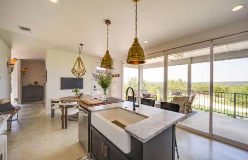 Chic House in Spring Branch with Lush Outdoor Space! - Foto 9