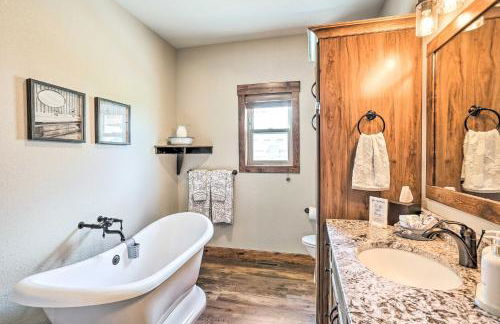 Luxe Spearfish Hideaway Golf, Hike, Explore! - Foto 14