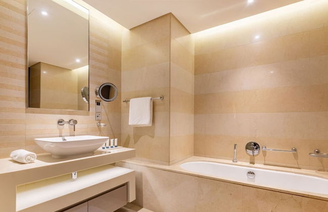 Elegant 1BR Apartment Near Dubai Frame - Photo 7