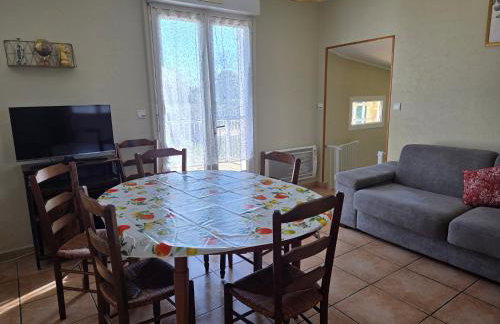 Maison individuelle pour vacances ou travail à 3 min du pal, 5 min Dompierre sur besbre, 20 min de moulins,tout confort, prêt à vous accueillir - Photo 4