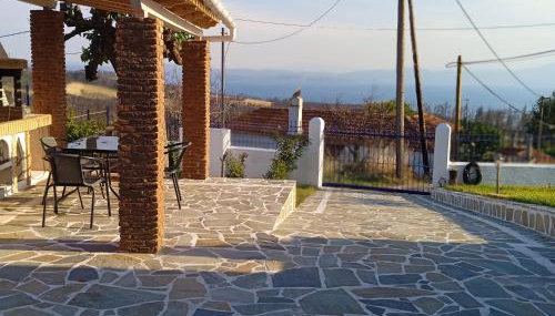 Σπίτι στο βουνό αλλά μια ανάσα από τη θάλασσα - Foto 1