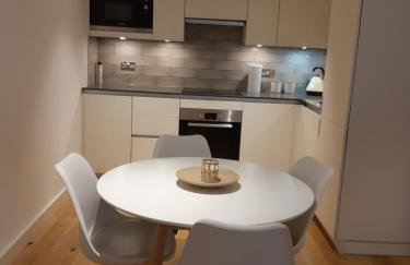 GOLDEn LuxurY APARtMENT - Photo 6