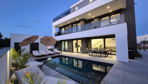 Luxury Villa Vesper- Heated Pool, Hot Tub, Rooftop terrace, Gym - Foto 2