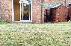 Central MK Home, Garden and Free Private Driveway Parking! 4 Beds Fully Equipped Train station 5 Mins - Photo 13