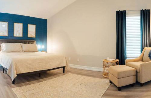 Sovanita House Naples, FL - Photo 3