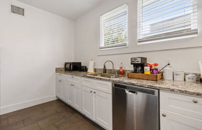 Impressive Cozy Historic 2BR Apt 202 Near Downtown - Foto 7