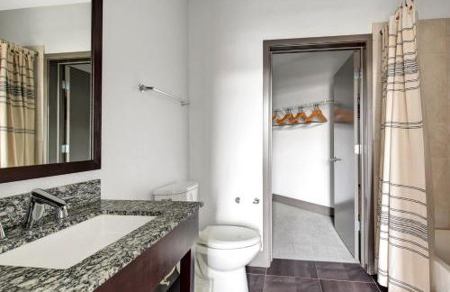 S Lake Union 2BR w Gym WD nr Space Needle SEA-182 - Foto 16