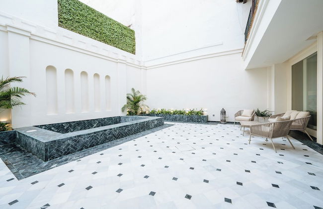 Luxurious Apartment with Patio and Pool - Foto 25