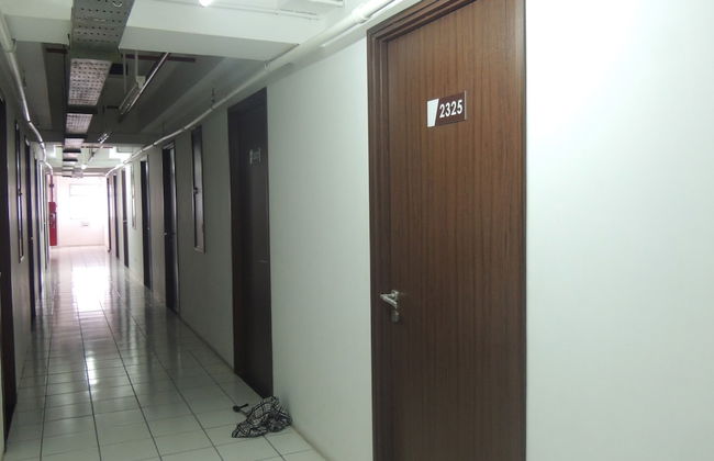 Reva Room on Gunung Putri Square Apartment - Photo 24