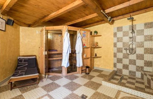 Gorgeous Home In Zgaljici With Sauna - Foto 25