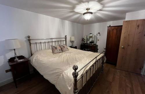 Byre - Farm Cottage on 9 acre Equestrian Small Holding - Photo 4