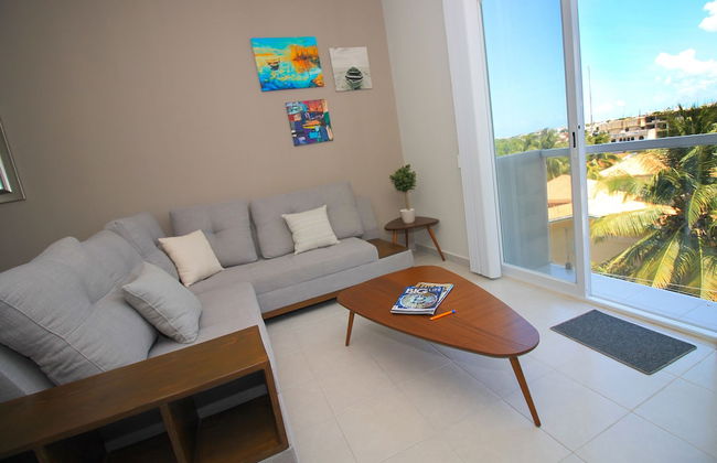 Riviera Towers 2BR & Pool - Foto 17