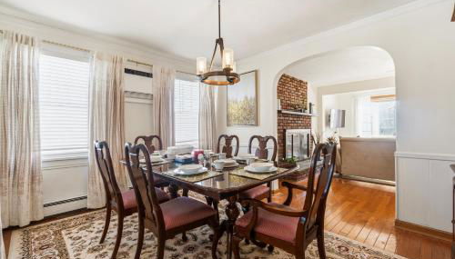 Family Retreat Near NYC w/ Parking & Views - Foto 4