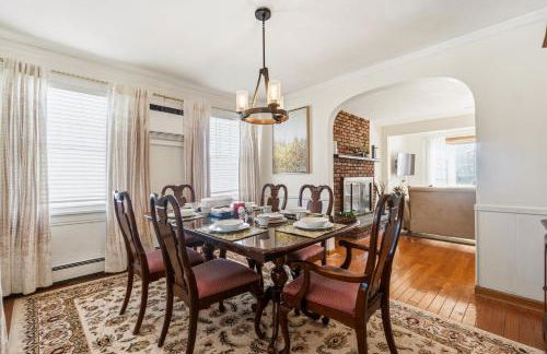 Family Retreat Near NYC w/ Parking & Views - Foto 4