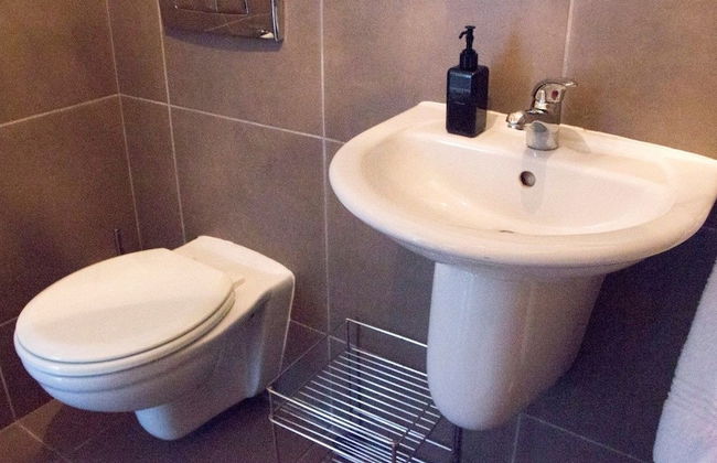 ITC Hospitality Group Two Bedrooms Canterbury Suites Building - Foto 5