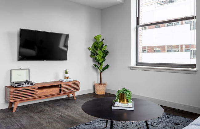 Amazing 2BR Downtown With 98 Walk Score - Foto 9