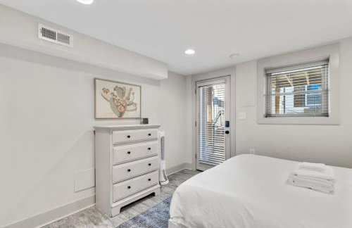 Classy Central DC Bloomingdale 1-BR Getaway - Foto 8