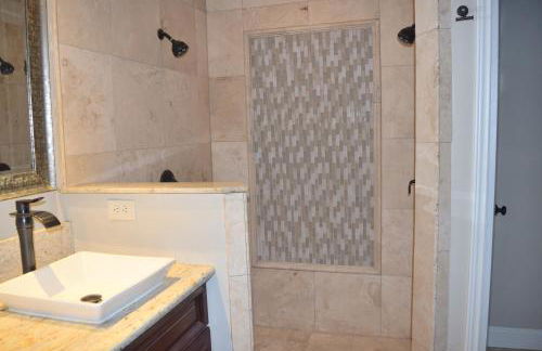 Lake front Studio - Photo 19