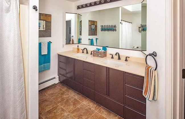 Lakehouse w Private Beach Bar Lg Deck Dock - Photo 21