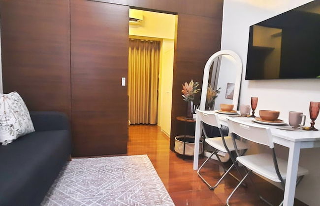 Air Residences-Contemporary Scandi w/Skyline view - Foto 3